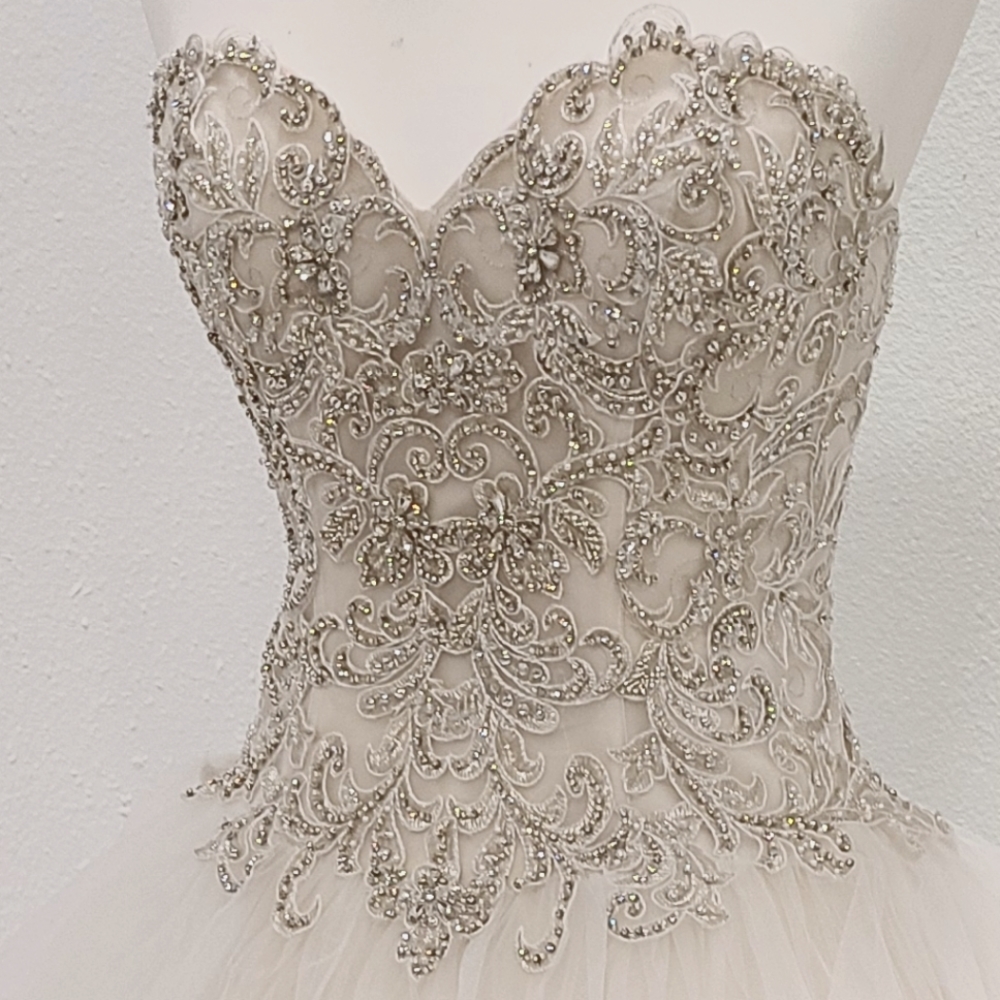 XV dress size